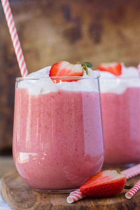 Strawberry banana yogurt smoothie | Lifestyle of a Foodie