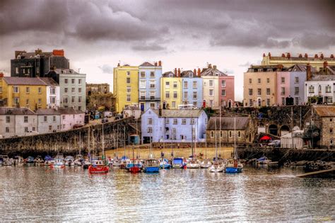 8 Traditional British Seaside Towns ... | British seaside, Seaside ...