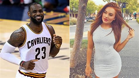 LeBron caught sliding into Instagram model's DMs - Yahoo Sport