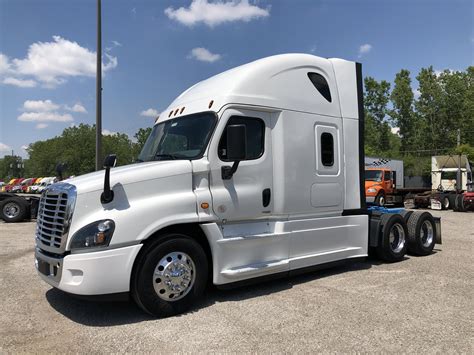 Freightliner Cascadia Evolution 2024 Sport - Gray Phylys