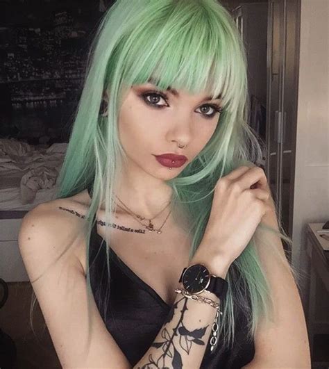 Mint Hair Color, Pastel Green Hair, Dyed Hair Pastel, Green Hair Colors, Bright Hair, Hair ...