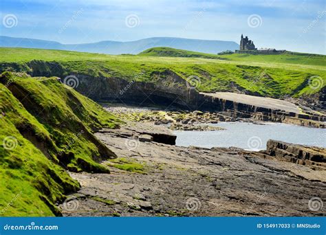 Mullaghmore Castle Stock Photography | CartoonDealer.com #158511524