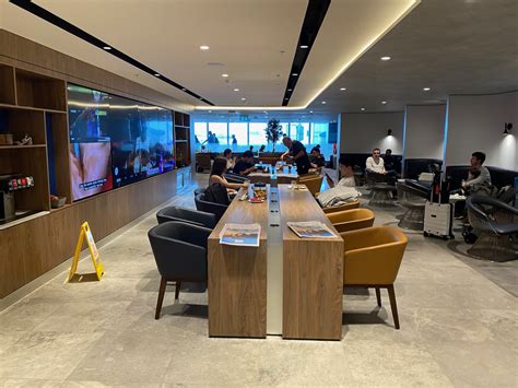 Review: American Express Lounge Sydney (SYD) - Live and Let's Fly