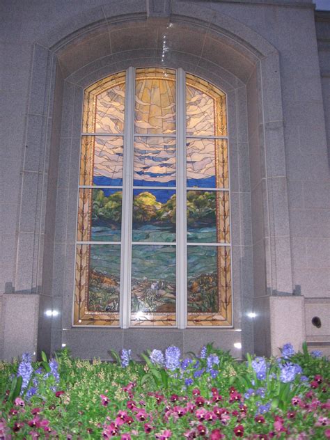 File:San Antonio Temple stained glass 1.JPG - Wikimedia Commons