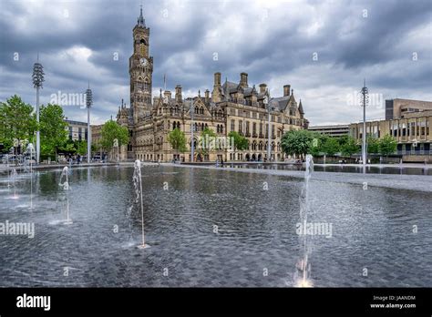 Bradford City Hall in City Park Stock Photo - Alamy