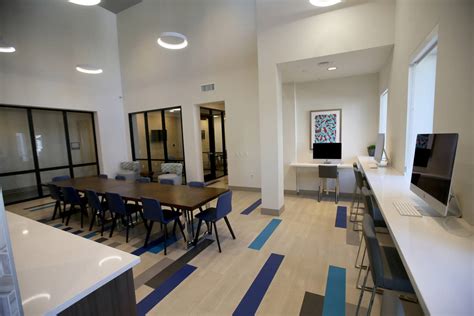 New UNLV dorms are big step toward community on campus | VIDEO | Las Vegas Review-Journal