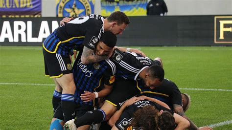 Important points in the promotion race: 3rd league - Saarbrücken wins ...