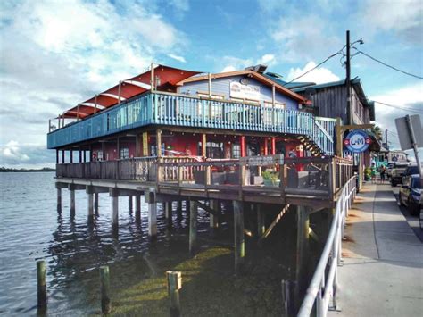 An Introduction to Cedar Key Florida’s Waterfront Bars on Dock Street | Beach Bar Bums