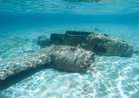 How to find the Exuma Plane Wreck at Staniel Cay in the Bahamas