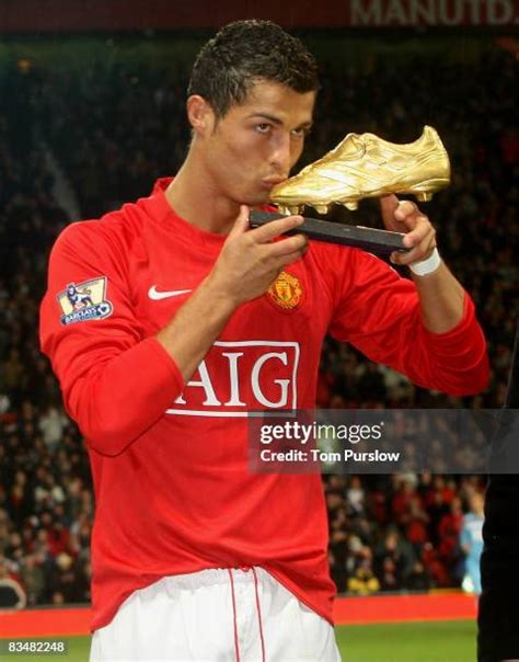 Cristiano Ronaldo Golden Boot Photos and Premium High Res Pictures ...