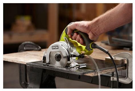 5 Best Tools for Cutting Ceramic Tile