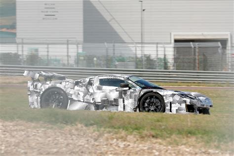 2025 Ferrari F250 Hypercar Spied Testing, LaFerrari Successor Hides V6 ...