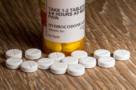 Hydrocodone Side Effects | Serenity Lodge Lake Arrowhead | Drug & Alcohol Rehab Center in California