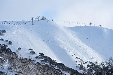 Mount Hotham Ski Resort Guide | Snow-Forecast.com