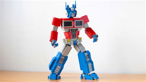 Lego Optimus Prime G1 « MyConfinedSpace