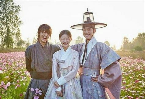 Moonlight Drawn by Clouds to return with Season 2? Park Bo Gum, Kim Yoo Jung thank fans ...