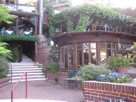 Shadowbrook Restaurant - Capitola, California | trolleybus stop