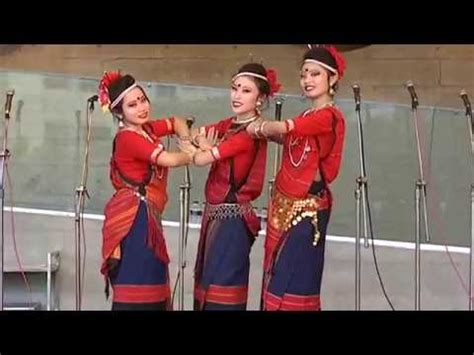 Chakma Dance, Chakma Cultural Group from Rangamati - YouTube