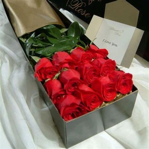 Fresh Red Roses Bouquet at Rs 800/piece | Rose Bouquet in Bengaluru ...