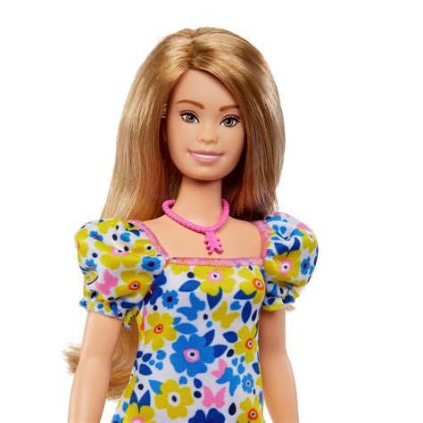 Mattel presenta 1ra muñeca Barbie con síndrome de Down | Independent Español