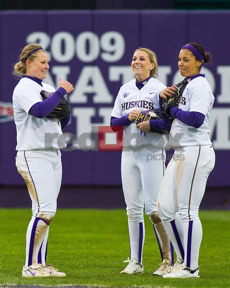 North Dakota. vs UW softball | Huskies Photo Store | Red Box Pictures