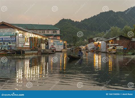 Floating Market at Dal Lake after Sunset,Srinagar,Jammu and Kashmir ...