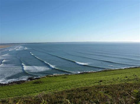 Paddleboarding at Saunton Sands, SUP surfing