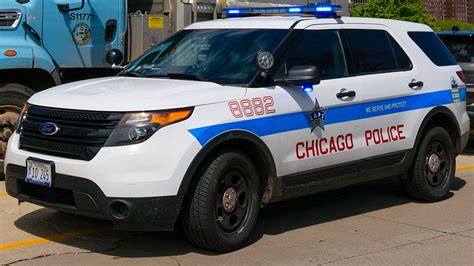 Elderly Chicago woman killed, 10 police officers injured in multiple ...