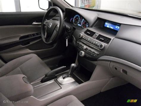 2011 Honda Accord LX-P Sedan interior Photo #38312295 | GTCarLot.com