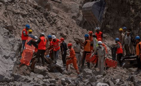 Dozens of workers feared trapped after India tunnel collapse - TimesKuwait