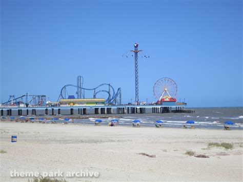 Galveston Island Historic Pleasure Pier 2012 | Theme Park Archive