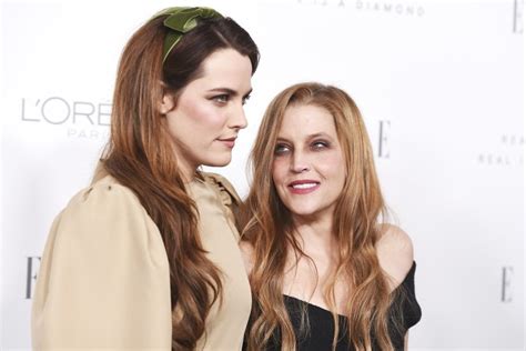 Riley Keough asks court to approve her as sole trustee of mom Lisa ...