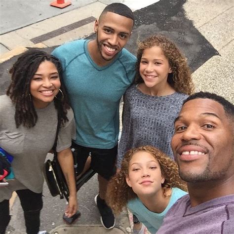 Good Morning America’s Star Michael Strahan Family: Wife, Kids - BHW