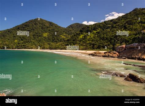 Pedra da Praia do Meio. Praia do Cachadaço. Beach with clear water ...