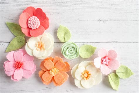 Girl’s Pretty DIY Headband with Felt Flowers – Sustain My Craft Habit