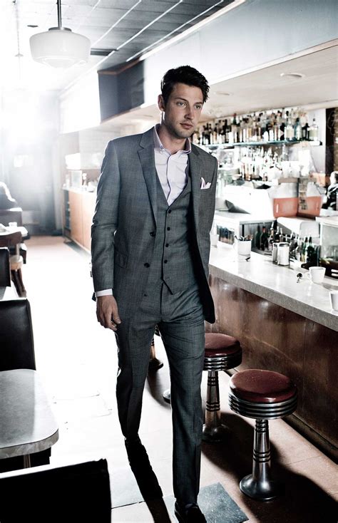 Why Sharkskin Suits Are True Classics – Indochino Blog