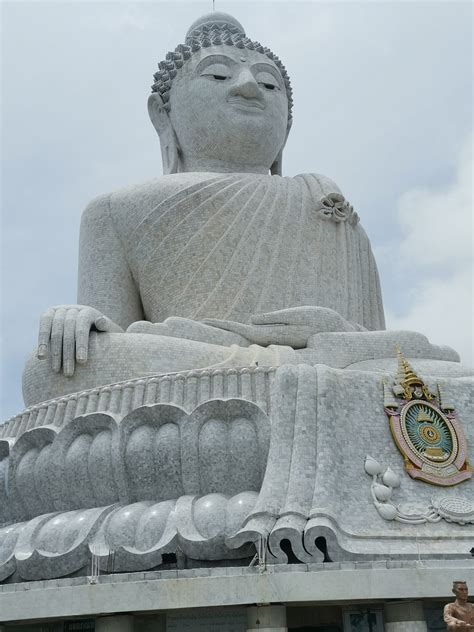 Visit Big Buddha in Phuket - Airbnb cleaning service phuket