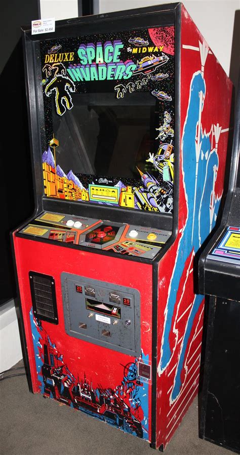 Space Invaders Deluxe | Retro arcade, Arcade game room, Arcade game machines