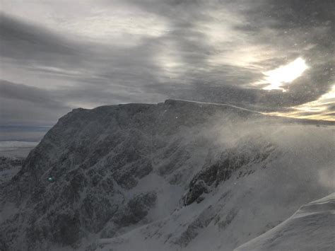 Ben Nevis Mountain Photo by Abel Ellis | 9:32 am 2 Nov 2020