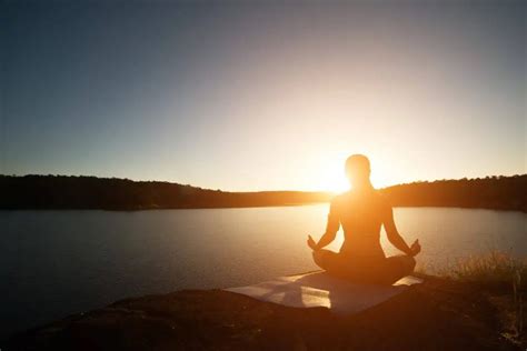 Top 8 Benefits of 10 Minute Meditation - Healthy Lifestyle!