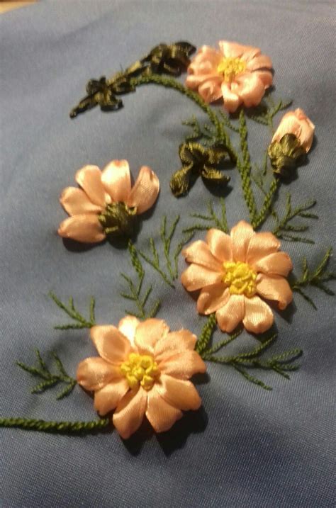 BASIC FLOWERS EMBROIDERED WITH RIBBONS😍😍 | Silk ribbon embroidery patterns, Silk ribbon ...