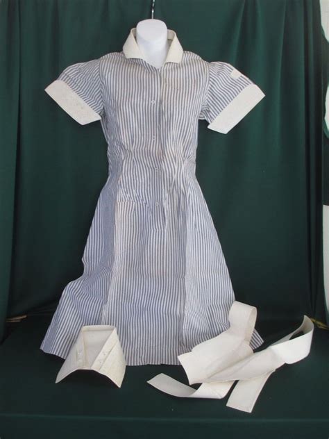 Vintage 1940-50s Student Nurse Uniform + Collar, Cap & Bib, St. Lukes ...