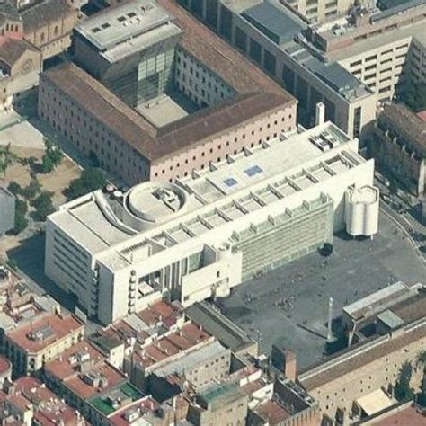 'Barcelona Museum of Contemporary Art' by Richard Meier in Barcelona, Spain (Bing Maps)