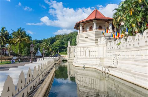 5 Fascinating Temples in Sri Lanka by Holiday Genie