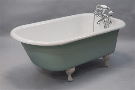 5'1/2 Cast Iron - Clawfoot Tub - New Look Refinishing