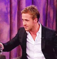 Ryan Gosling Water GIF - Ryan Gosling Water Shaking - GIF-ləri kəşf ...