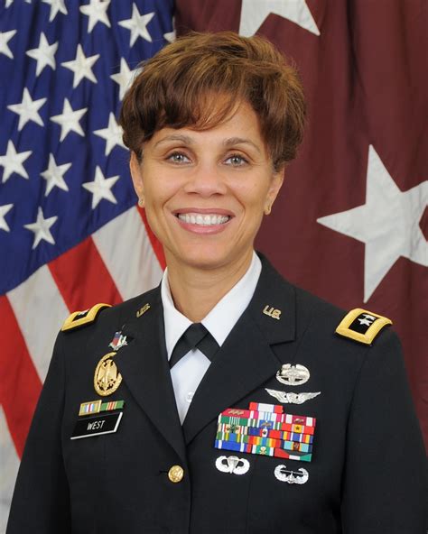 Army Surgeon General Shares Secrets to Successful Leadership > U.S ...