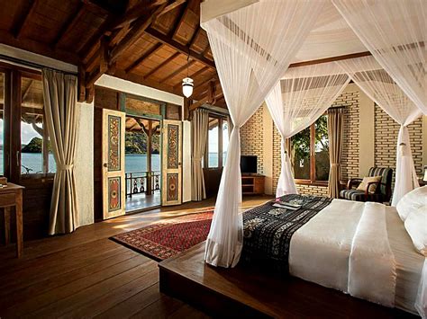 Top 12 Luxury Hotels in Labuan Bajo - Sara Lind's Guide 2021