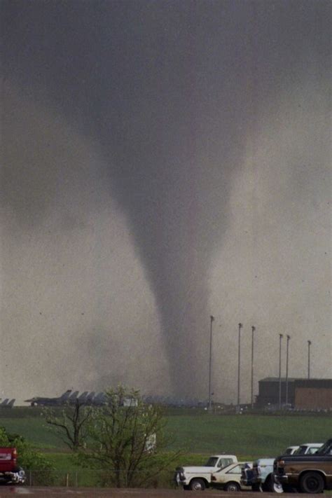 The Wichita-Andover, KS F5 Tornado – April 26, 1991 – Tornado Talk