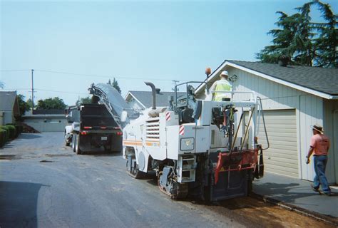 Grinding & Milling — Cal Coating Asphalt Inc.